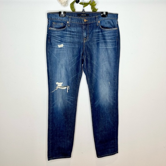 J Brand ‘Aidan’ Boyfriend Fit Distressed Jeans in Ringer - Picture 2 of 8